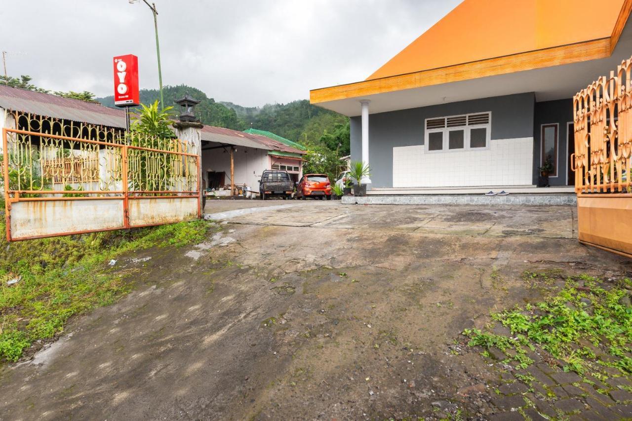 Oyo 1966 Bromo Hill Hotel Probolinggo Exterior photo